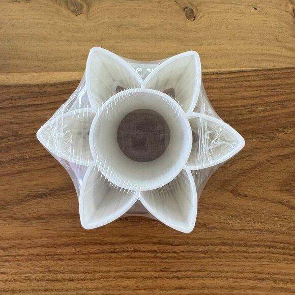 Flower Drizzle Open Cup Perfect for Fluid Paint Pouring Arts and Crafts Projec - Picture 5 of 8